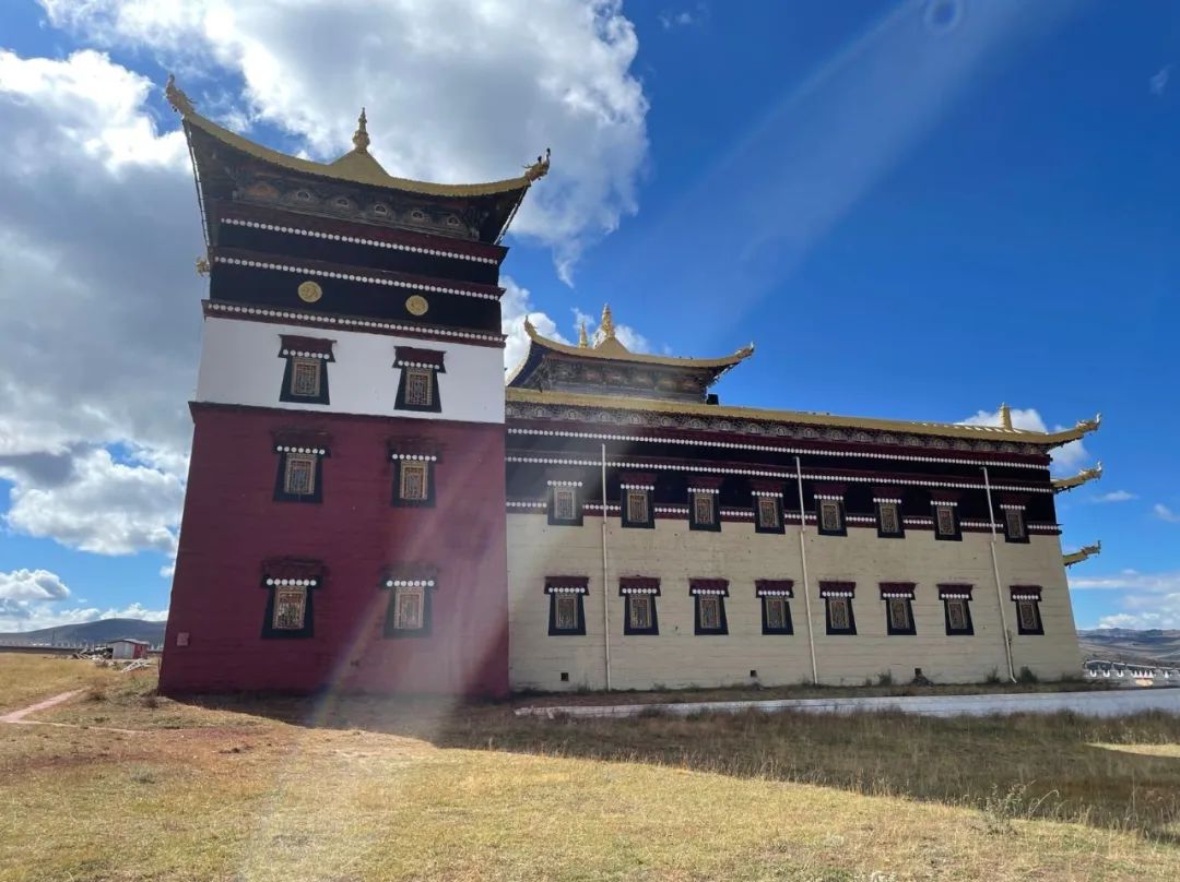 康定藏式建筑/摄by 谢无忌