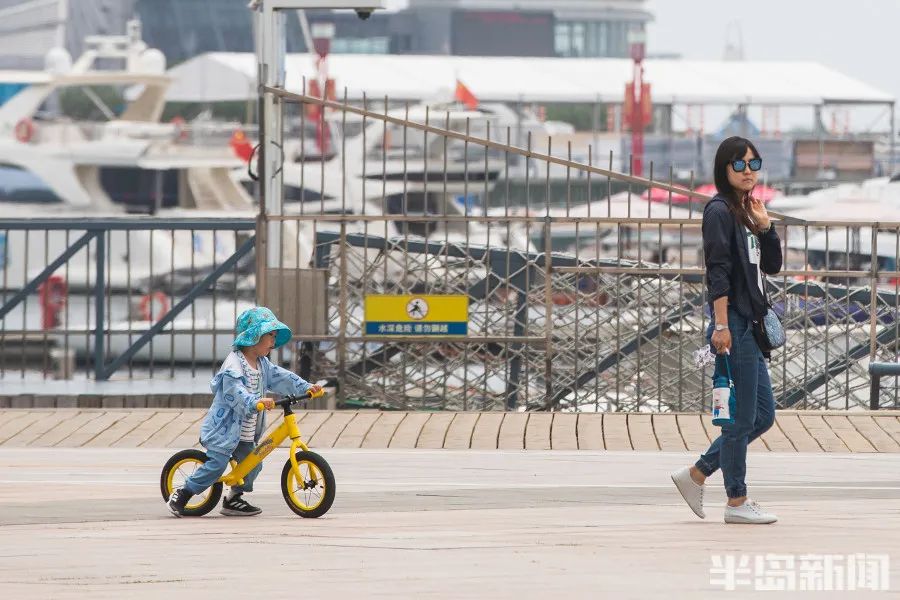 热！河南近日地表最高温度达74.1℃，而青岛……休闲区蓝鸢梦想 - Www.slyday.coM