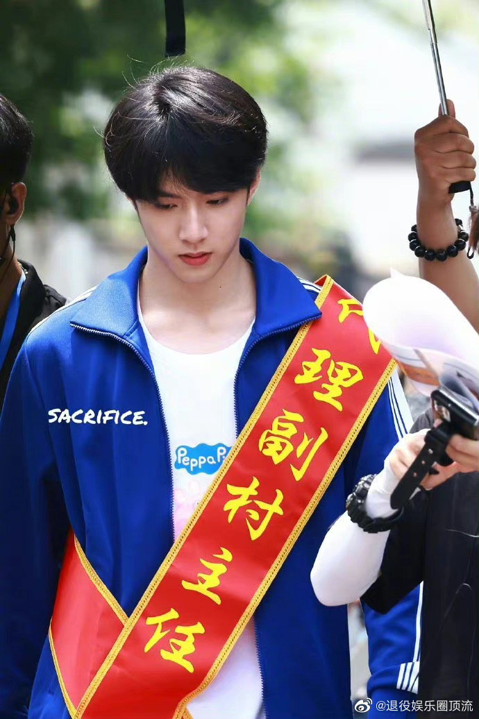 给帅哥来套手部护理就完事|手部护理|帅哥|刘耀文_新浪新闻