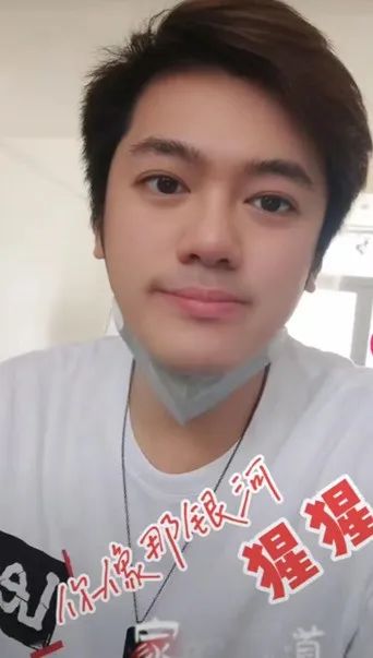 爸爸是男神,孩子却身材矮胖,五官普通,这10位星二代太不争气休闲区蓝鸢梦想 - Www.slyday.coM 爸爸是男神,孩子却身材矮胖,五官普通,这10位星二代太不争气休闲区蓝鸢梦想 - Www.slyday.coM