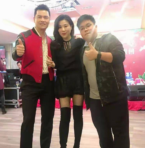 爸爸是男神,孩子却身材矮胖,五官普通,这10位星二代太不争气休闲区蓝鸢梦想 - Www.slyday.coM 爸爸是男神,孩子却身材矮胖,五官普通,这10位星二代太不争气休闲区蓝鸢梦想 - Www.slyday.coM