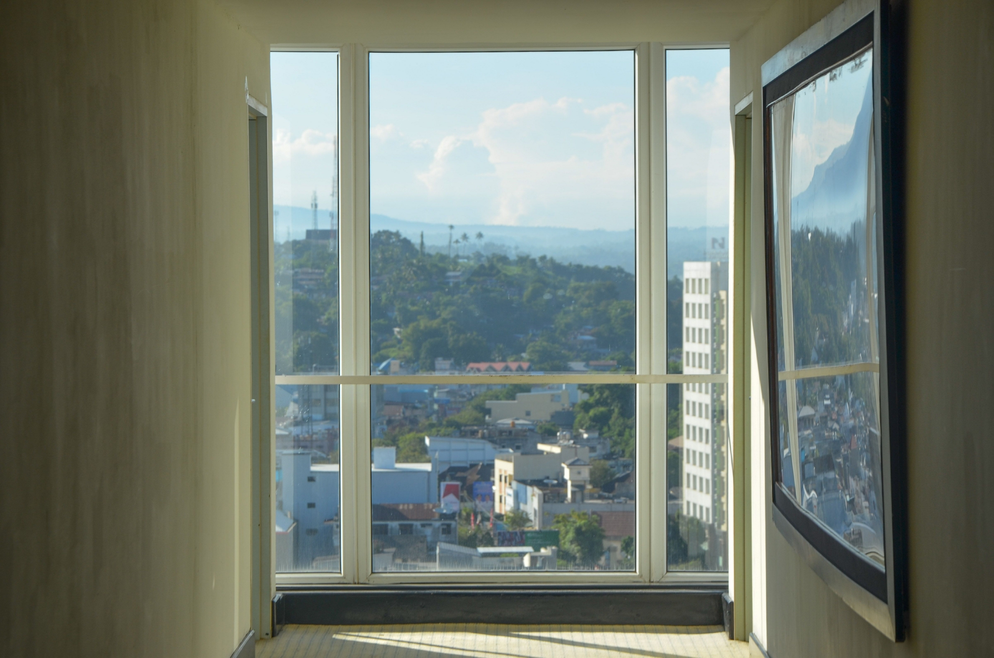 印尼还有做这么漂亮的城,火山+大海,冷门小众旅行地美娜多休闲区蓝鸢梦想 - Www.slyday.coM 印尼还有做这么漂亮的城,火山+大海,冷门小众旅行地美娜多休闲区蓝鸢梦想 - Www.slyday.coM