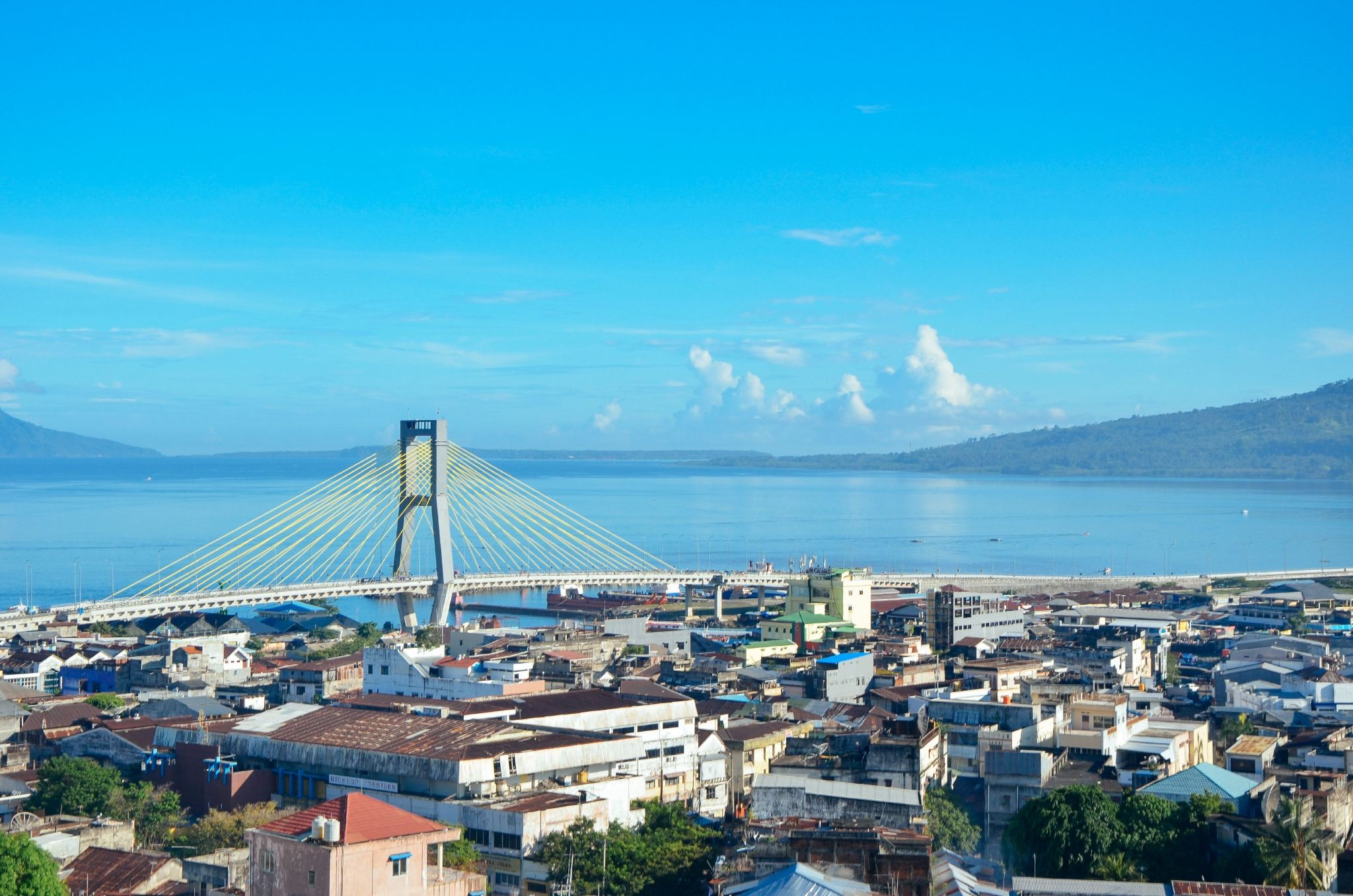 印尼还有做这么漂亮的城,火山+大海,冷门小众旅行地美娜多休闲区蓝鸢梦想 - Www.slyday.coM 印尼还有做这么漂亮的城,火山+大海,冷门小众旅行地美娜多休闲区蓝鸢梦想 - Www.slyday.coM
