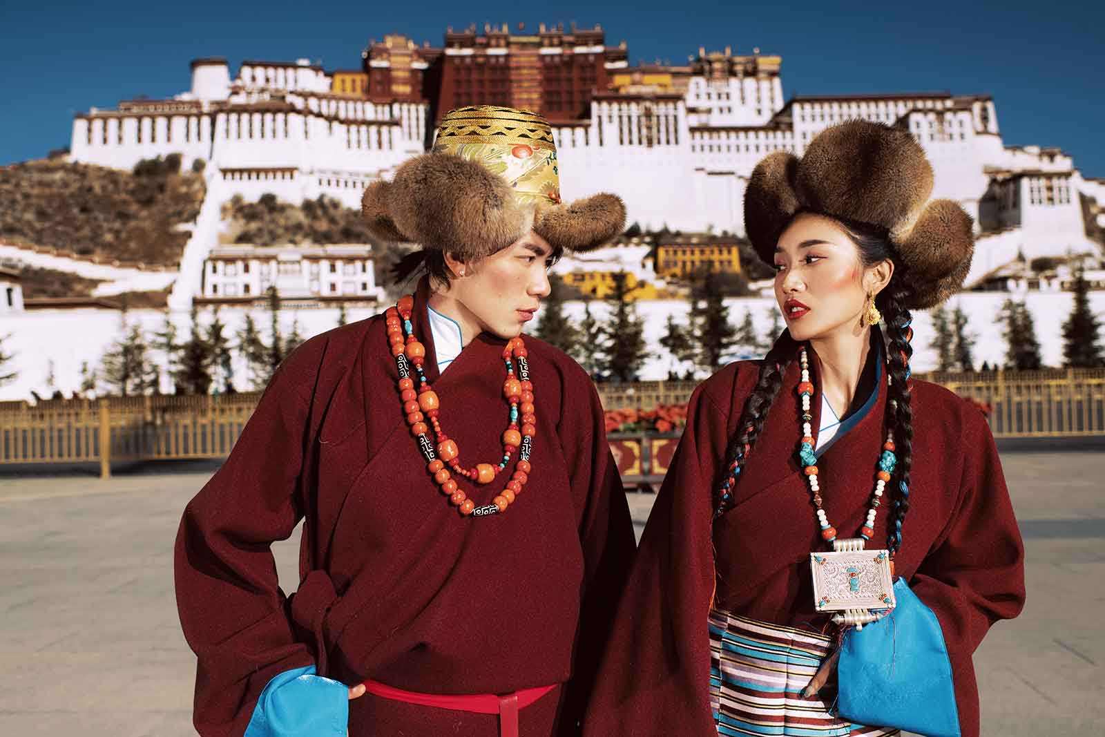 西藏路旁的白色帐篷，为什么不能进？当地人：进去再想出来就难了休闲区蓝鸢梦想 - Www.slyday.coM