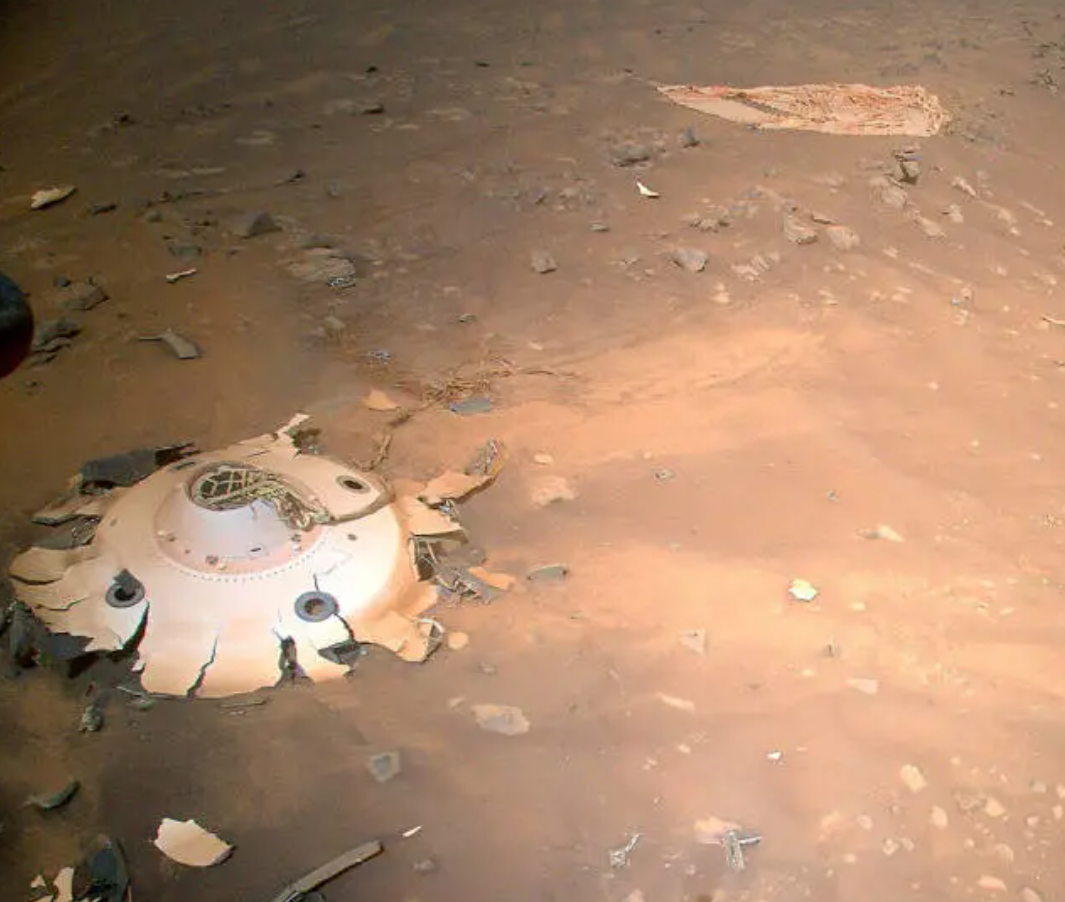 NASA火星新发现！岩石间出现“意想不到”的物体，闪亮效果明显休闲区蓝鸢梦想 - Www.slyday.coM