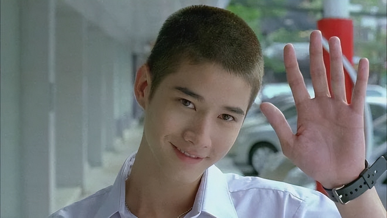 女孩们的童年初恋初恋这件小事阿亮学长33岁近照曝光