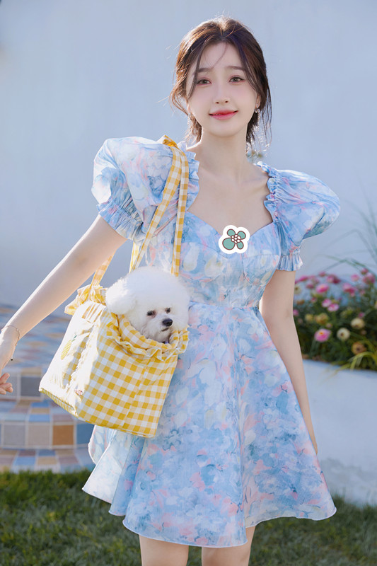 人间芭比娃娃！虞书欣唯美写真大片曝光，一袭碎花裙打扮仙气十足休闲区蓝鸢梦想 - Www.slyday.coM