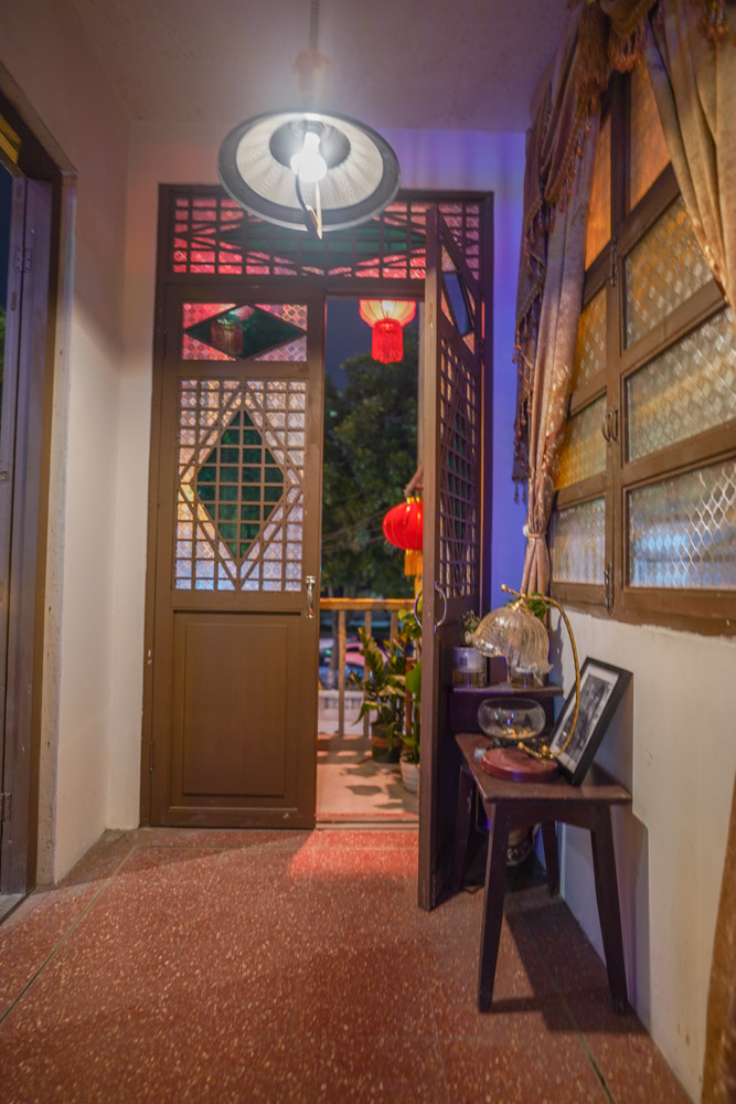 广州出现"赛博朋克"建筑，“乱象”宛如香港九龙城寨，游客都惊呆休闲区蓝鸢梦想 - Www.slyday.coM