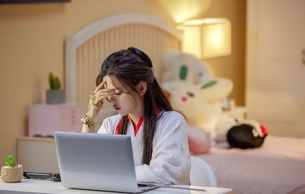 杨超越挑战紫霞仙子造型,双眼wink俏皮可爱,喜剧人实锤休闲区蓝鸢梦想 - Www.slyday.coM 杨超越挑战紫霞仙子造型,双眼wink俏皮可爱,喜剧人实锤休闲区蓝鸢梦想 - Www.slyday.coM