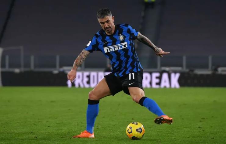 官方国米后卫36岁塞尔维亚老将科拉罗夫宣布退役