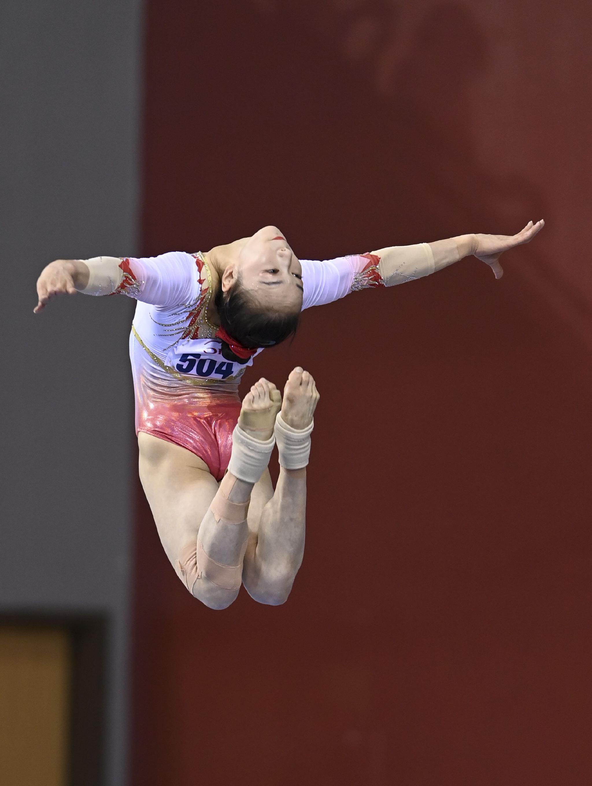 体操亚锦赛章瑾平衡木获季军