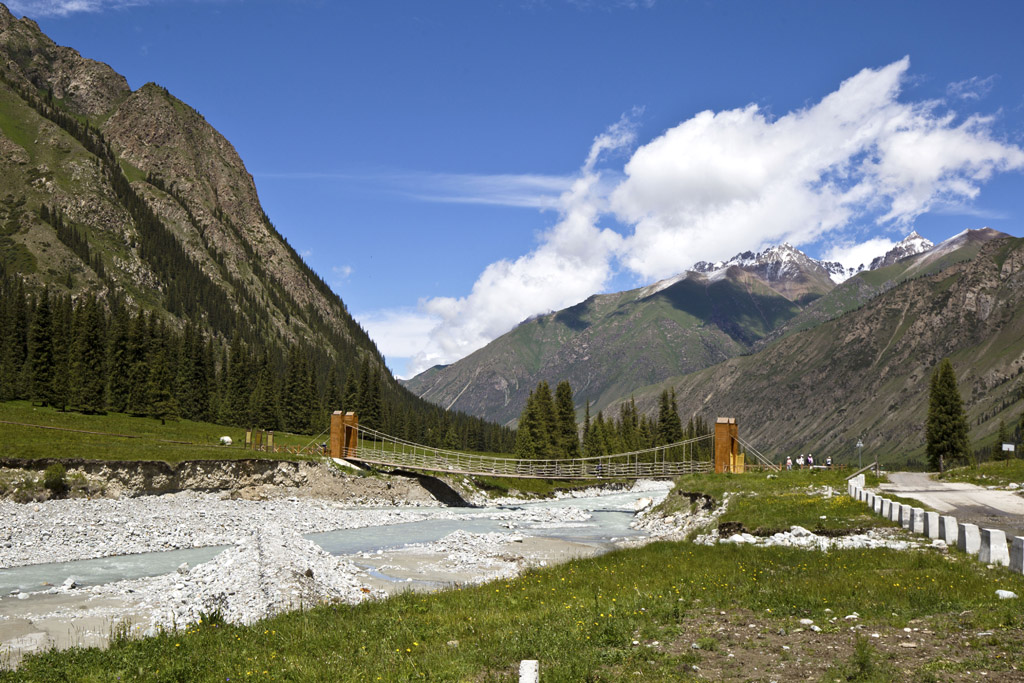 连接天山南北的一条捷径最险峻最高危的穿越线路夏塔古道