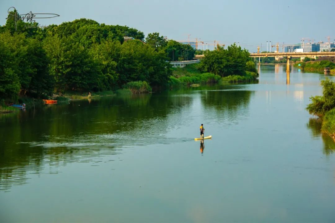 杭州最老的古桥横跨于如今郊外默默无闻的南苕溪之上