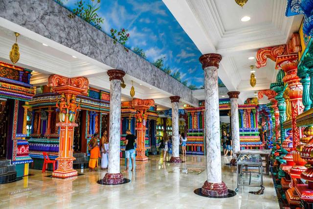 被誉为世界神秘洞穴之一,大约有4亿年历史,是极佳的拍照打卡地休闲区蓝鸢梦想 - Www.slyday.coM 被誉为世界神秘洞穴之一,大约有4亿年历史,是极佳的拍照打卡地休闲区蓝鸢梦想 - Www.slyday.coM