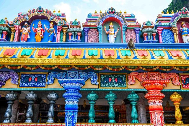 被誉为世界神秘洞穴之一,大约有4亿年历史,是极佳的拍照打卡地休闲区蓝鸢梦想 - Www.slyday.coM 被誉为世界神秘洞穴之一,大约有4亿年历史,是极佳的拍照打卡地休闲区蓝鸢梦想 - Www.slyday.coM