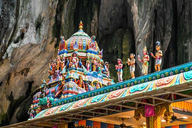 被誉为世界神秘洞穴之一,大约有4亿年历史,是极佳的拍照打卡地休闲区蓝鸢梦想 - Www.slyday.coM 被誉为世界神秘洞穴之一,大约有4亿年历史,是极佳的拍照打卡地休闲区蓝鸢梦想 - Www.slyday.coM