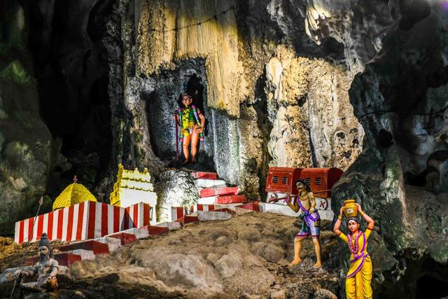 被誉为世界神秘洞穴之一,大约有4亿年历史,是极佳的拍照打卡地休闲区蓝鸢梦想 - Www.slyday.coM 被誉为世界神秘洞穴之一,大约有4亿年历史,是极佳的拍照打卡地休闲区蓝鸢梦想 - Www.slyday.coM