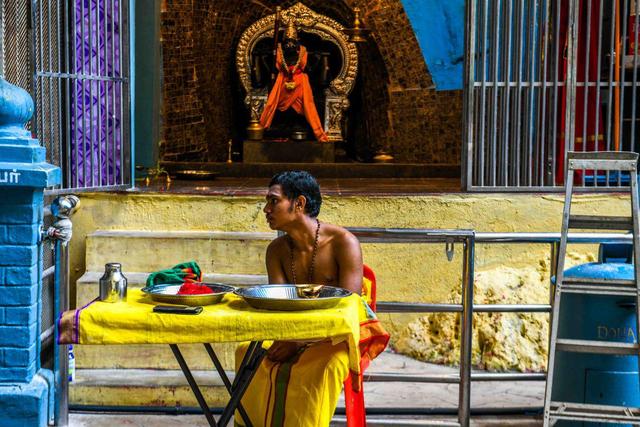 被誉为世界神秘洞穴之一,大约有4亿年历史,是极佳的拍照打卡地休闲区蓝鸢梦想 - Www.slyday.coM 被誉为世界神秘洞穴之一,大约有4亿年历史,是极佳的拍照打卡地休闲区蓝鸢梦想 - Www.slyday.coM