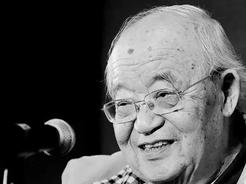 再次哼起这些熟悉的歌曲,送别著名词作家乔羽|乔羽|我的祖国|让我们荡起双桨_新浪新闻