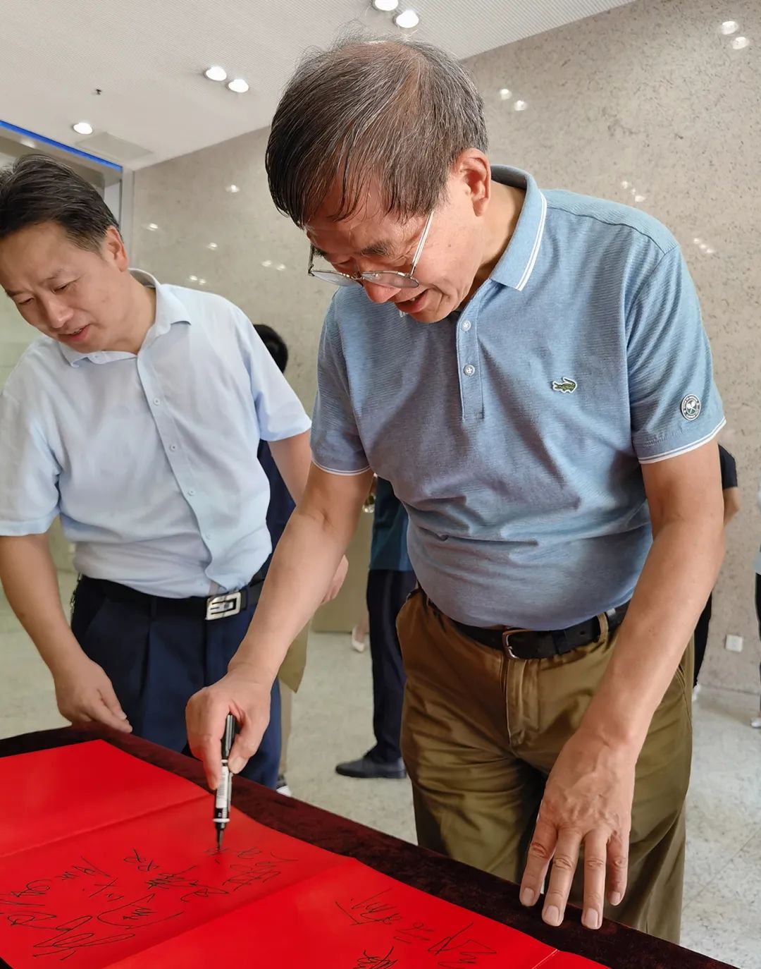 生命礼赞张永荣中国画展隆重开幕