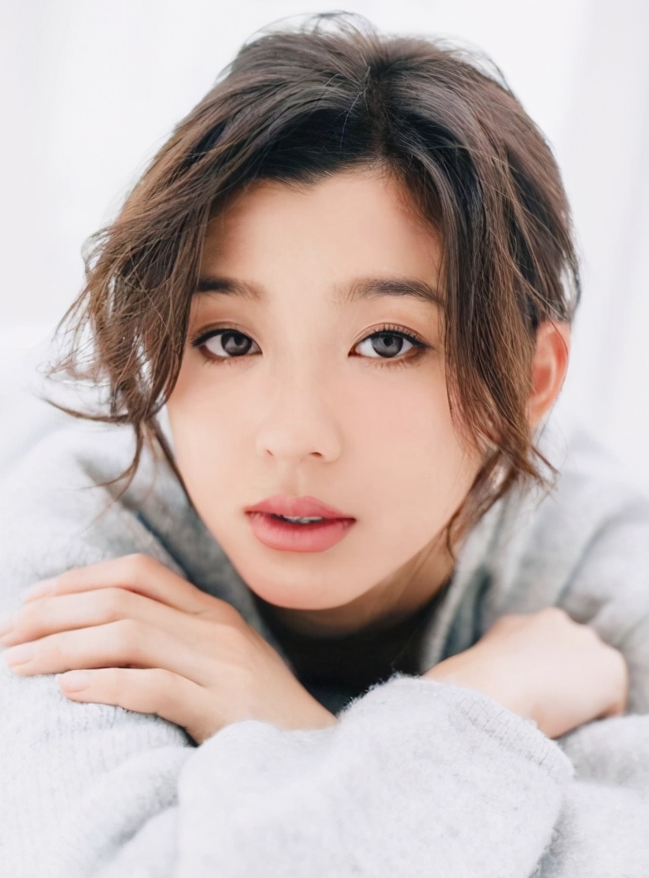 日系少女朝比奈彩从运动员到日本超模少女风搭配清新甜美