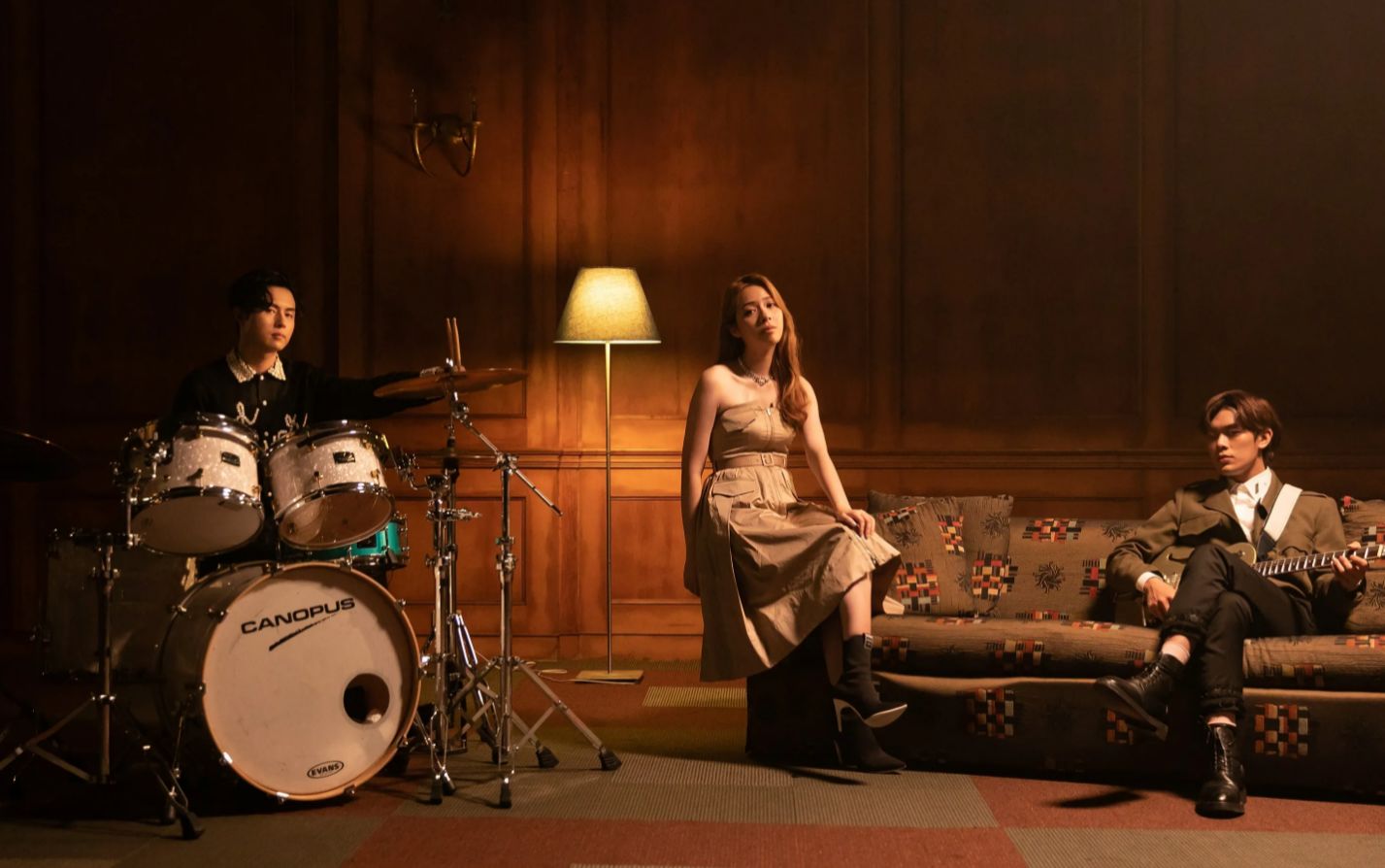 “在等待中你是否曾说出一句我以为”,告五人新歌上榜休闲区蓝鸢梦想 - Www.slyday.coM