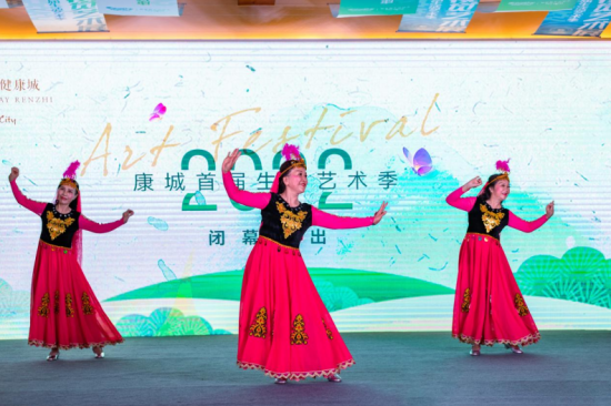 “养老”不如“享老” 这个小区业主把老年生活过成了一首诗