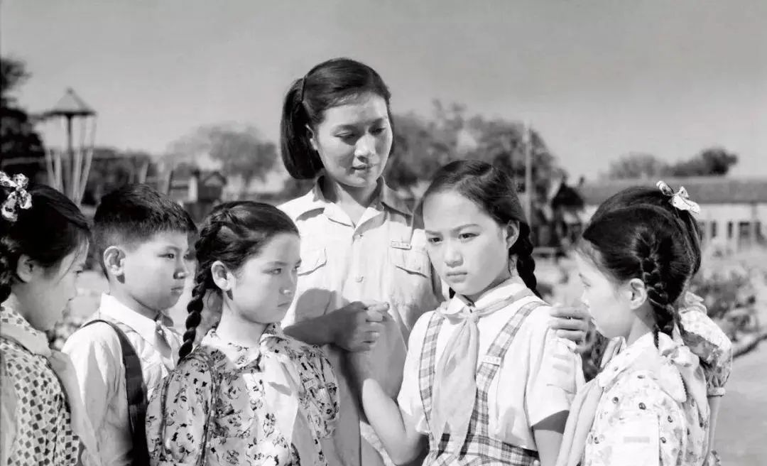 电影《祖国的花朵》剧照