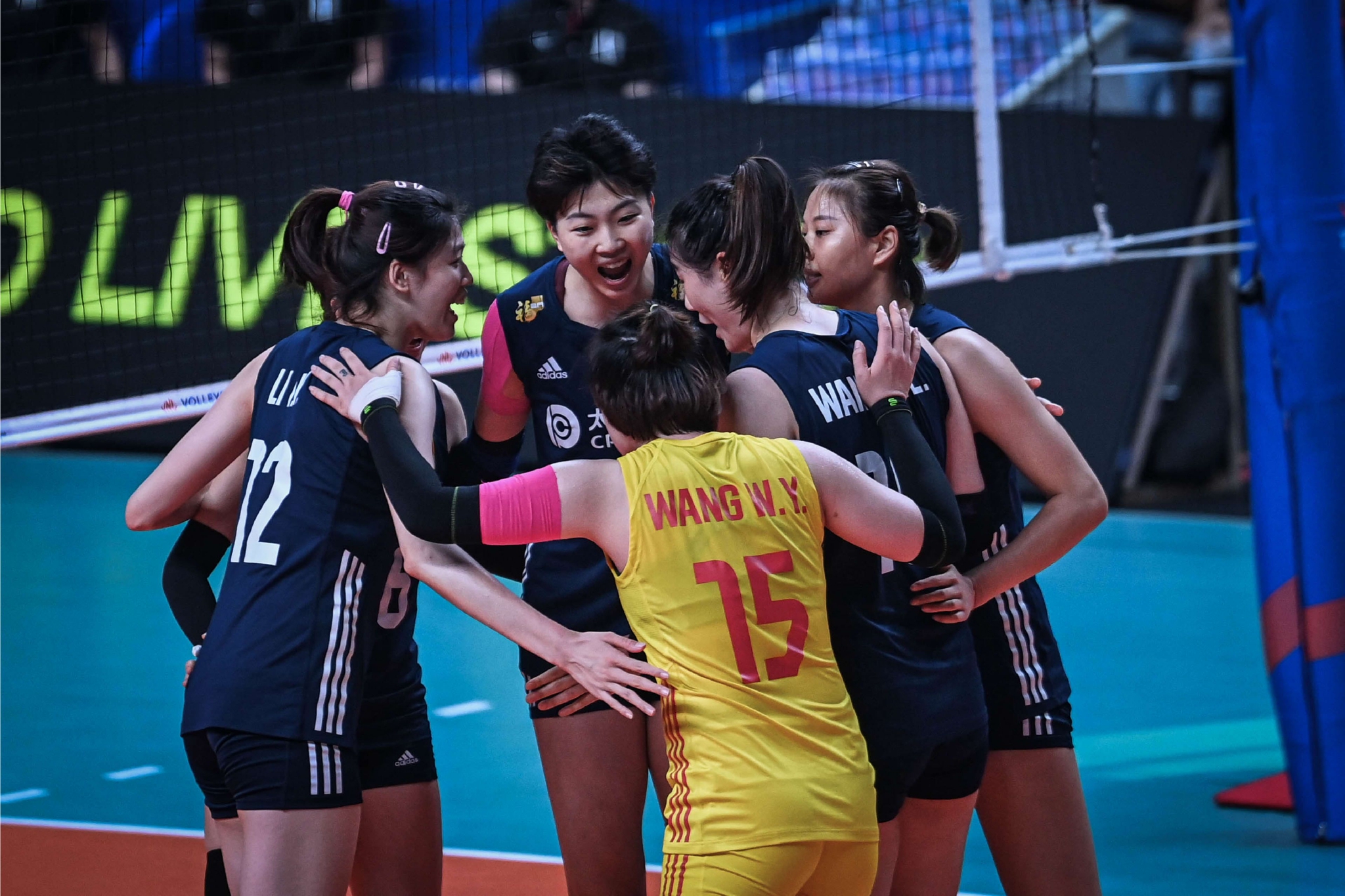 中国女排转战索菲亚力争晋级总决赛！目前排名世联赛第六