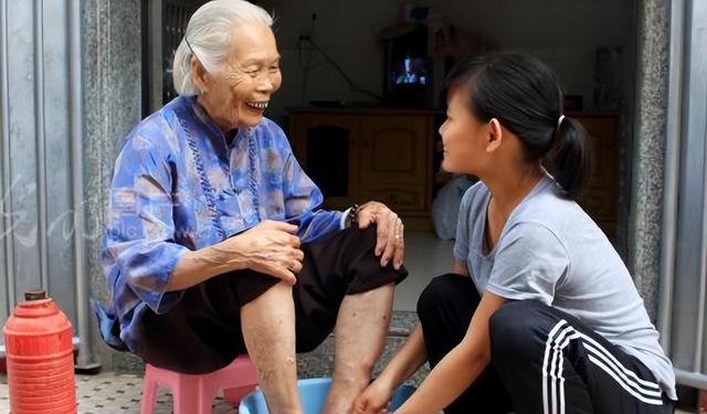 如果子女做丁克，老人会怎么想呢？听听上海居民的心声，很真实