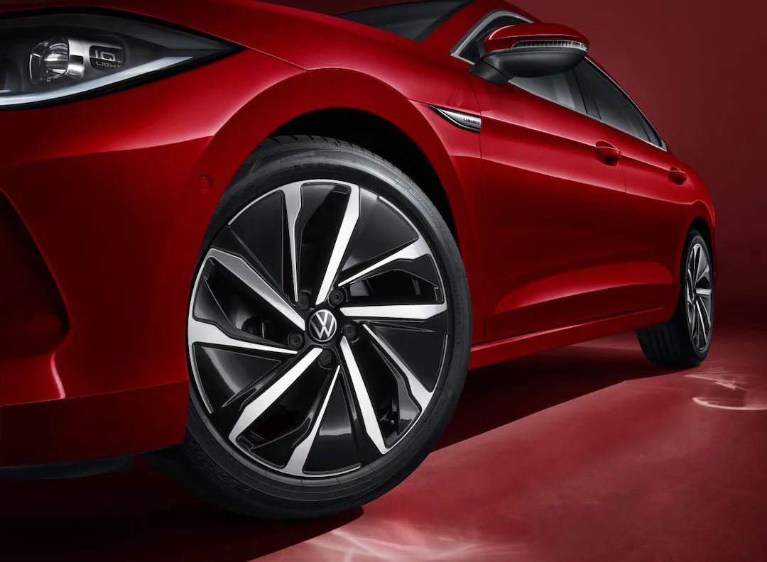 这些15万级合资新车卷疯了！无框车门/全新动力/高操控 年轻人必买？