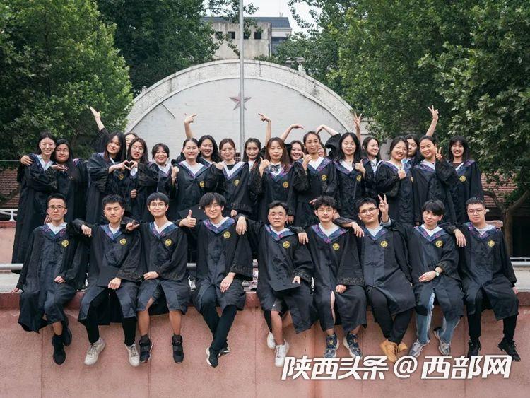 视频丨全班29人20人保研、4人考研成功！ 西大这个创新班太牛了休闲区蓝鸢梦想 - Www.slyday.coM