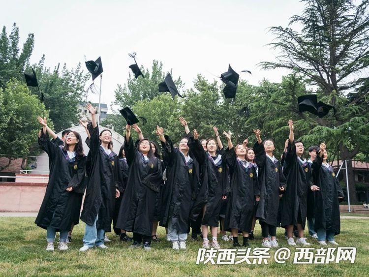 视频丨全班29人20人保研、4人考研成功！ 西大这个创新班太牛了休闲区蓝鸢梦想 - Www.slyday.coM