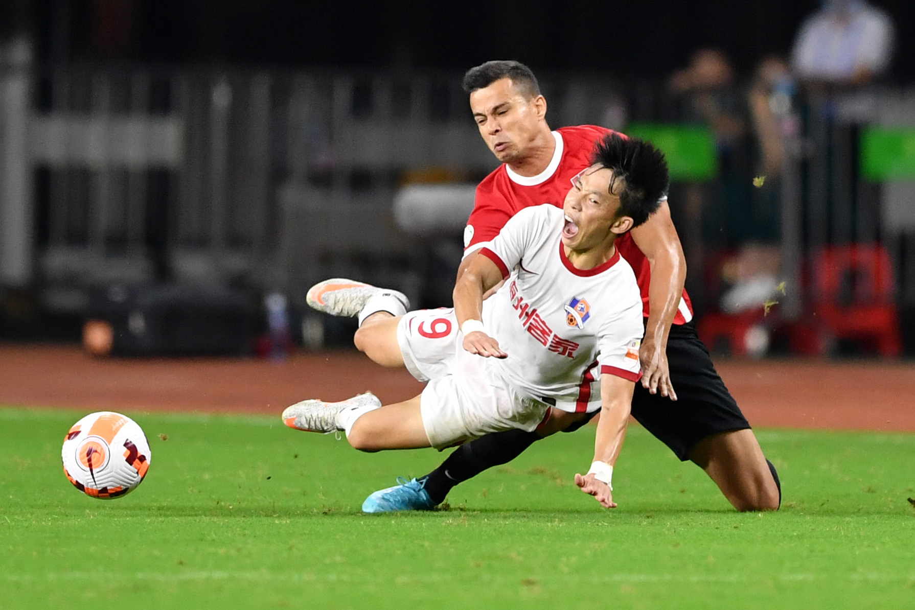 足球中超成都蓉城战平梅州客家