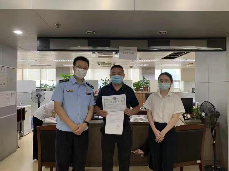 医院电梯专人操作原因 电梯操作员必要性解析