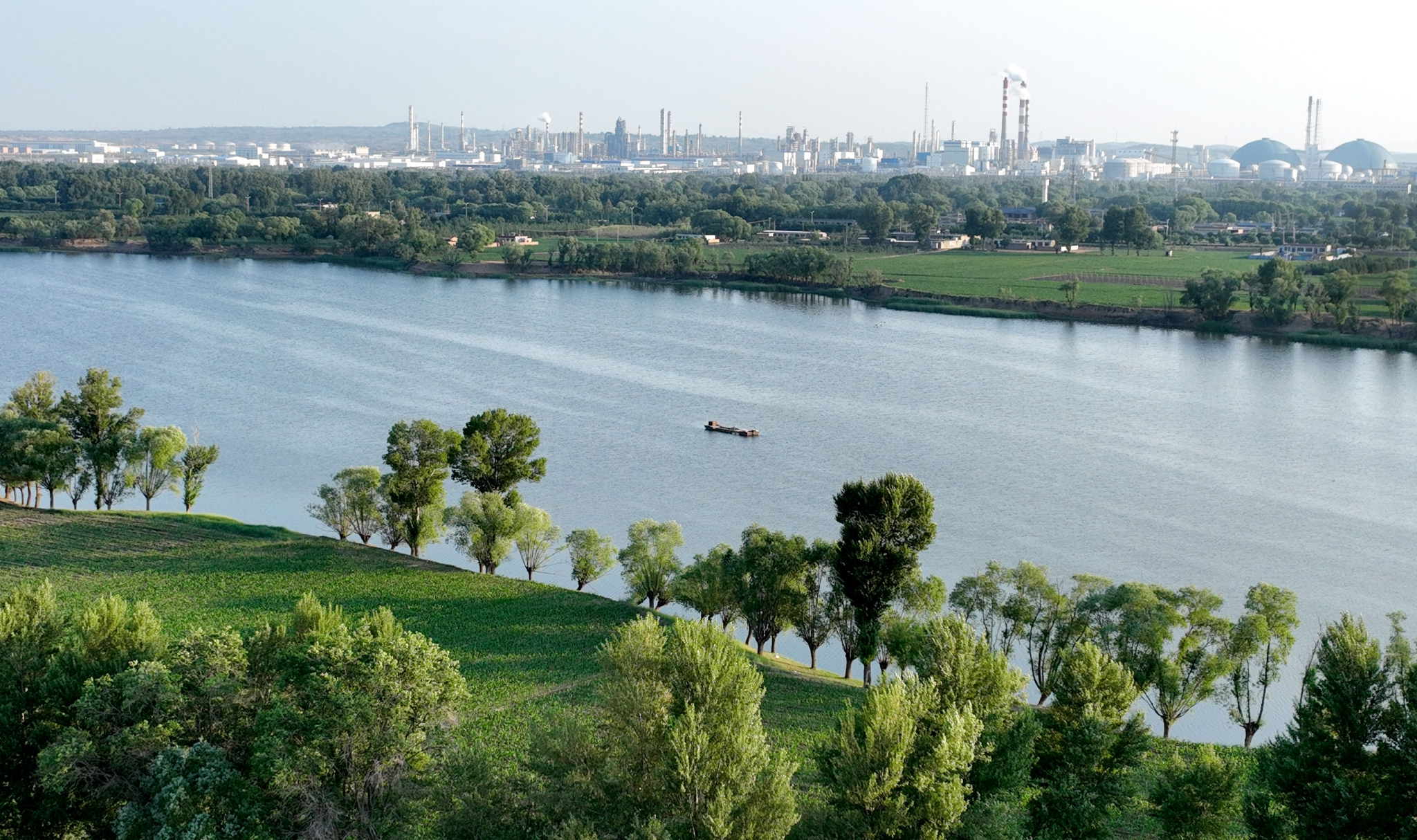 陕西靖边芦河湿地水清景美