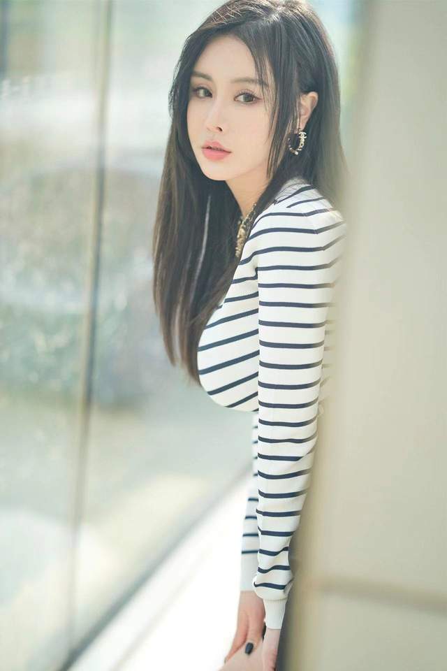 2020年,金悦汐发表自己的单曲《苏格兰的风》,用节奏