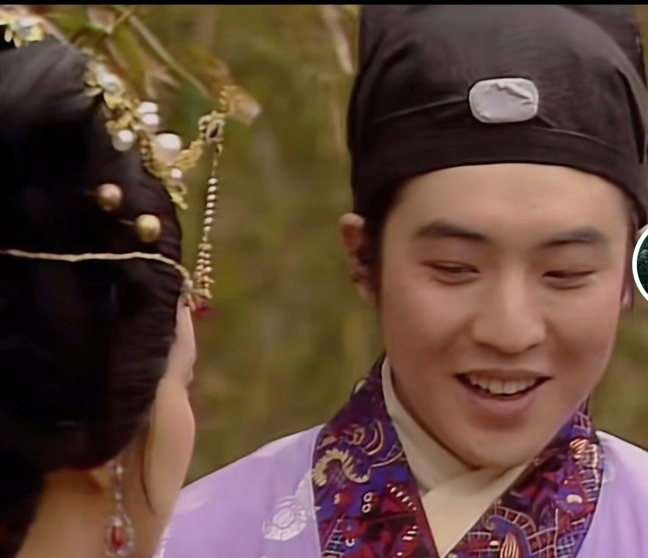 北京火车站，红楼“梦”开始的地方休闲区蓝鸢梦想 - Www.slyday.coM