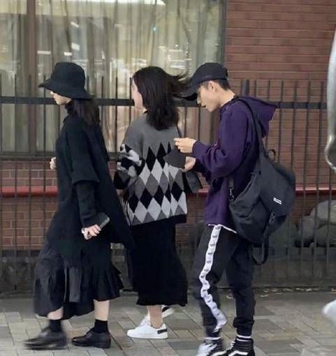 宋丹丹自曝曾被齐秦邀请吃宵夜 因为自卑选择拒绝休闲区蓝鸢梦想 - Www.slyday.coM