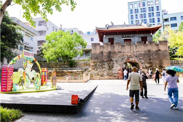 第八届全国插画双年展首设城市主题奖 携手“万博”探索城市之美休闲区蓝鸢梦想 - Www.slyday.coM 第八届全国插画双年展首设城市主题奖 携手“万博”探索城市之美休闲区蓝鸢梦想 - Www.slyday.coM