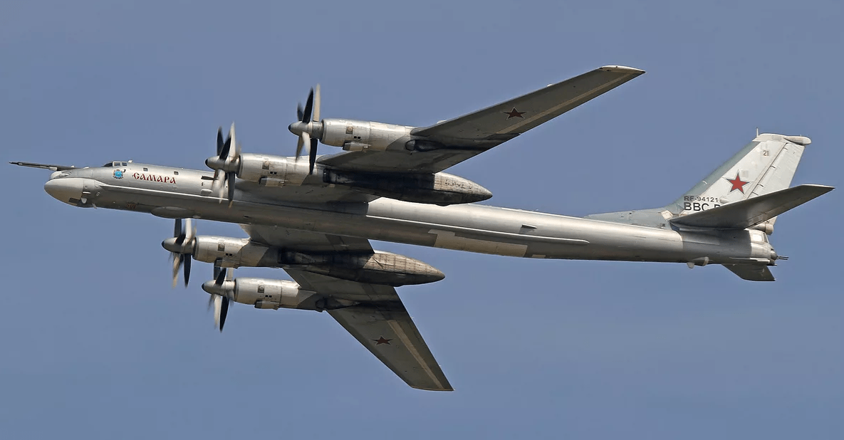 图95轰炸机新款现身性能大幅提升具备更强的威慑力