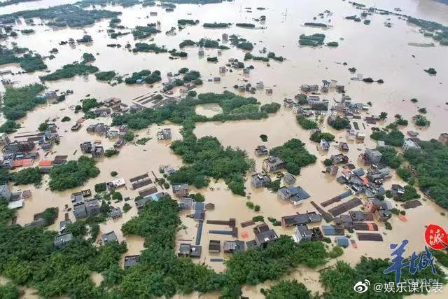 发文为英德洪水受灾人员祈福，听家人说，英德连日强降水，洪水泛滥，今天还发布了暴雨红色预警，很多地方被淹了休闲区蓝鸢梦想 - Www.slyday.coM