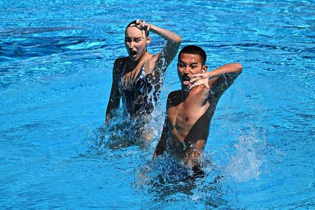 游泳世锦赛首个世界纪录诞生!美国再获2金,中国17岁小将获第四休闲区蓝鸢梦想 - Www.slyday.coM 游泳世锦赛首个世界纪录诞生!美国再获2金,中国17岁小将获第四休闲区蓝鸢梦想 - Www.slyday.coM