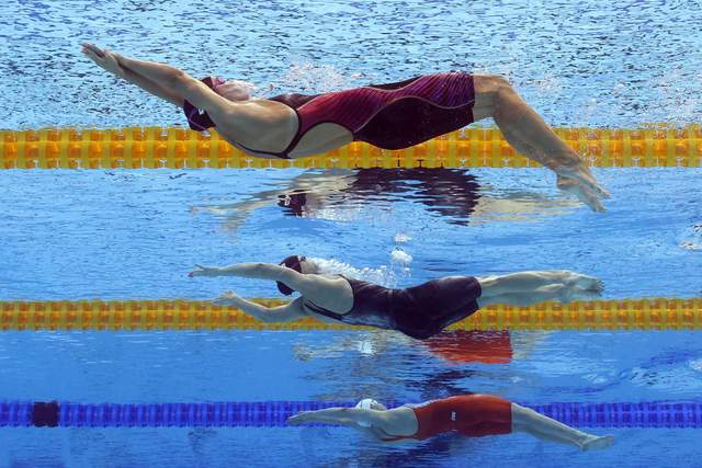 游泳世锦赛首个世界纪录诞生!美国再获2金,中国17岁小将获第四休闲区蓝鸢梦想 - Www.slyday.coM 游泳世锦赛首个世界纪录诞生!美国再获2金,中国17岁小将获第四休闲区蓝鸢梦想 - Www.slyday.coM