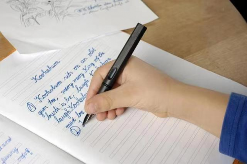 如果重来我还是选择史少聪兰心书院,让失业大学生实现写作变现休闲区蓝鸢梦想 - Www.slyday.coM 如果重来我还是选择史少聪兰心书院,让失业大学生实现写作变现休闲区蓝鸢梦想 - Www.slyday.coM