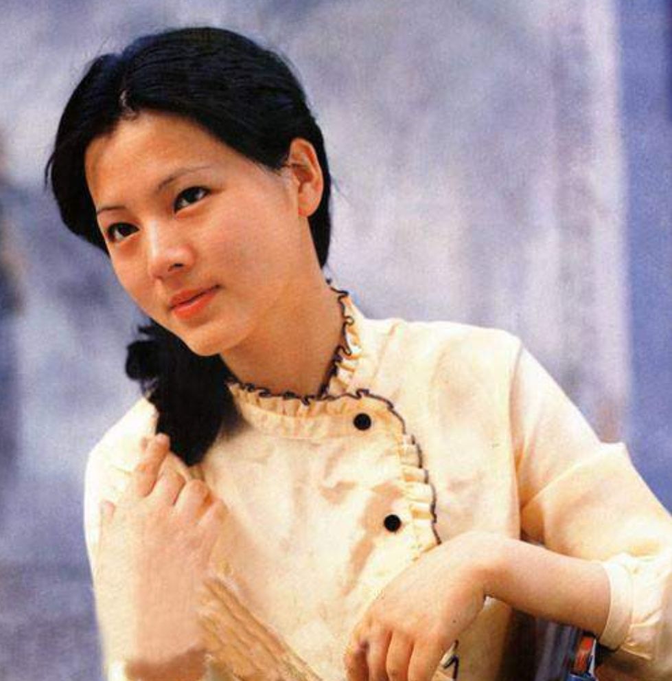 北京火车站，红楼“梦”开始的地方休闲区蓝鸢梦想 - Www.slyday.coM