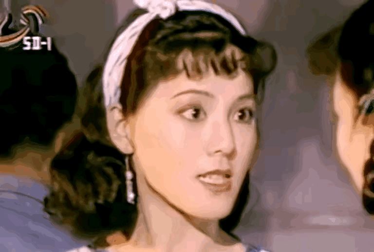 北京火车站，红楼“梦”开始的地方休闲区蓝鸢梦想 - Www.slyday.coM