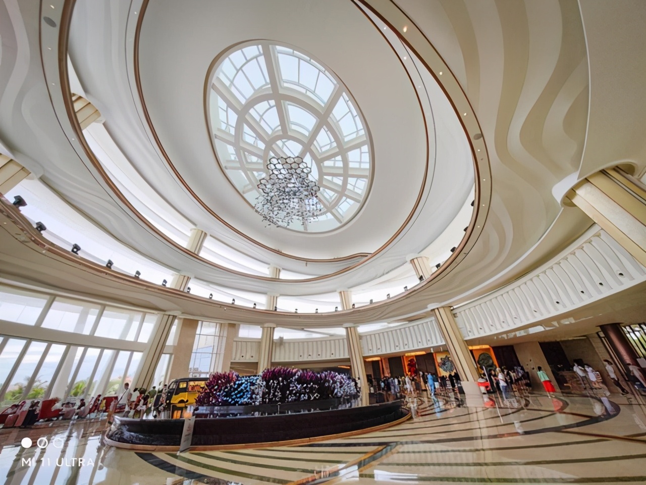 每个小孩子都吵着要来看的三亚酒店,究竟有多好玩?休闲区蓝鸢梦想 - Www.slyday.coM 每个小孩子都吵着要来看的三亚酒店,究竟有多好玩?休闲区蓝鸢梦想 - Www.slyday.coM