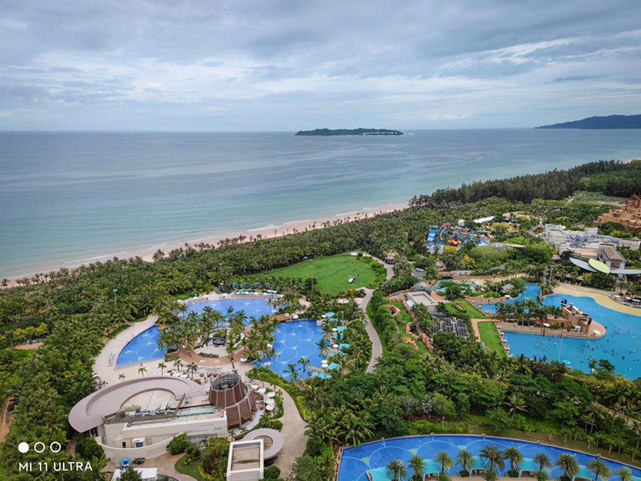 每个小孩子都吵着要来看的三亚酒店,究竟有多好玩?休闲区蓝鸢梦想 - Www.slyday.coM 每个小孩子都吵着要来看的三亚酒店,究竟有多好玩?休闲区蓝鸢梦想 - Www.slyday.coM