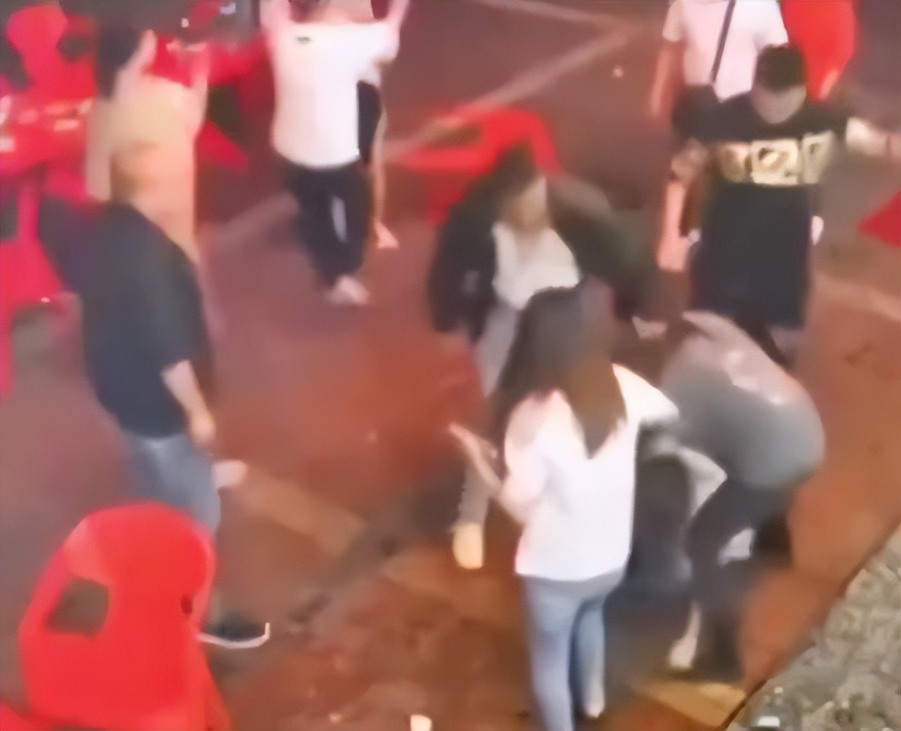 唐山打人事最新通报:民警谎称接警后5分钟赶到,受害者轻伤不轻休闲区蓝鸢梦想 - Www.slyday.coM 唐山打人事最新通报:民警谎称接警后5分钟赶到,受害者轻伤不轻休闲区蓝鸢梦想 - Www.slyday.coM